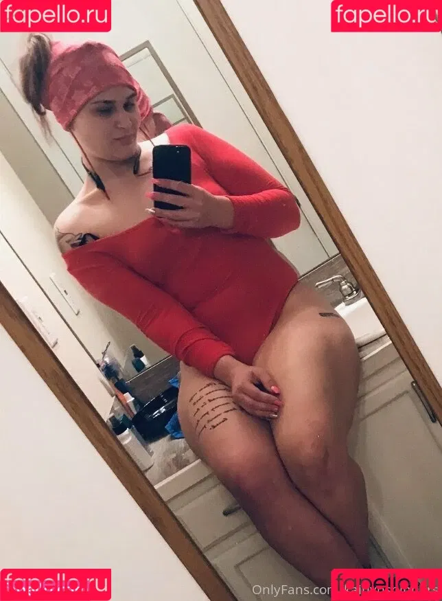 trophygirlfriendk Onlyfans Photo Gallery 
