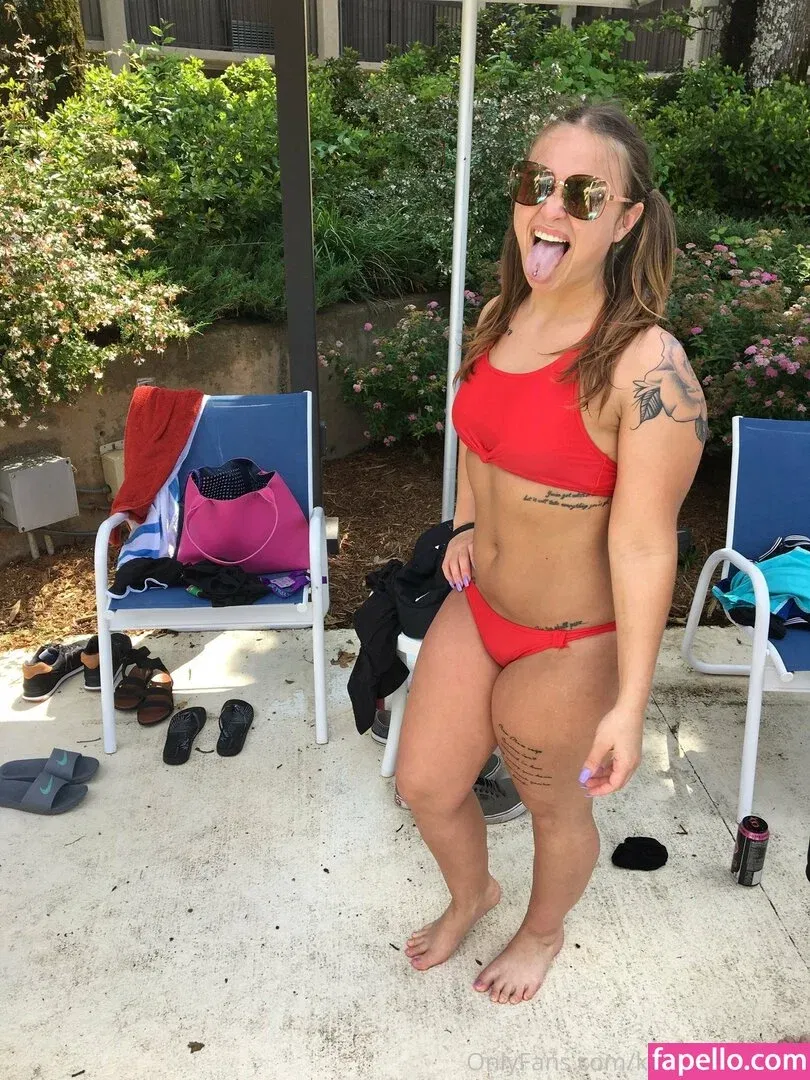 trophygirlfriendk Onlyfans Photo Gallery 