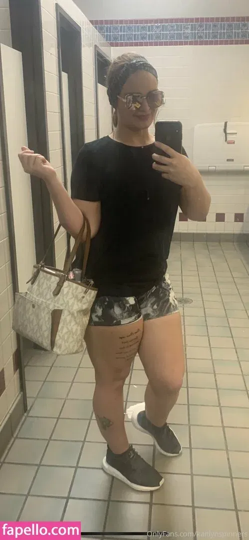 trophygirlfriendk Onlyfans Photo Gallery 