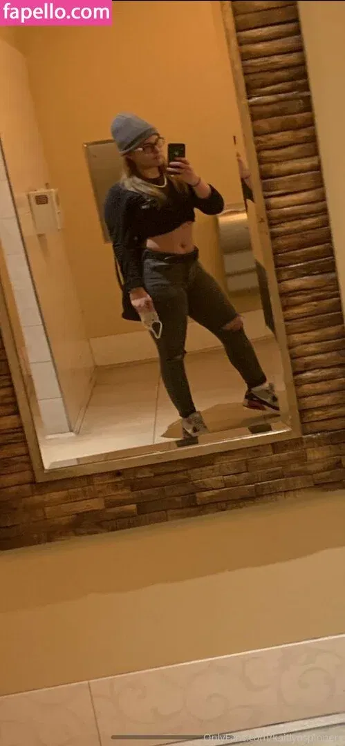 trophygirlfriendk Onlyfans Photo Gallery 