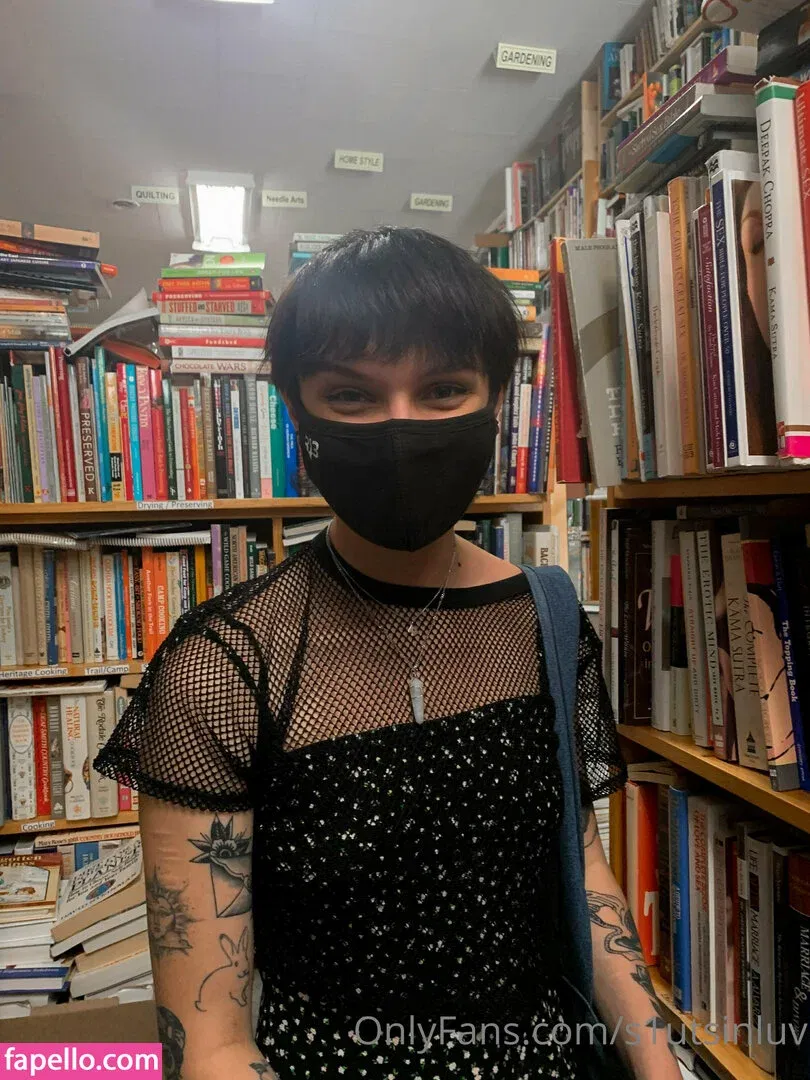 s1utsinluv Onlyfans Photo Gallery 