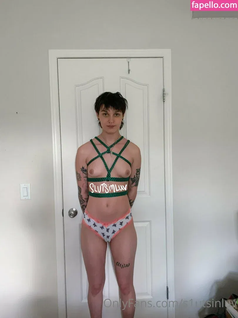 s1utsinluv Onlyfans Photo Gallery 