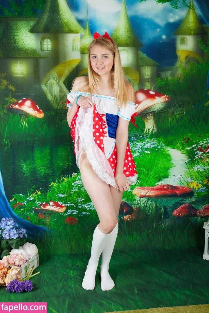 Nimfa Onlyfans Photo Gallery 