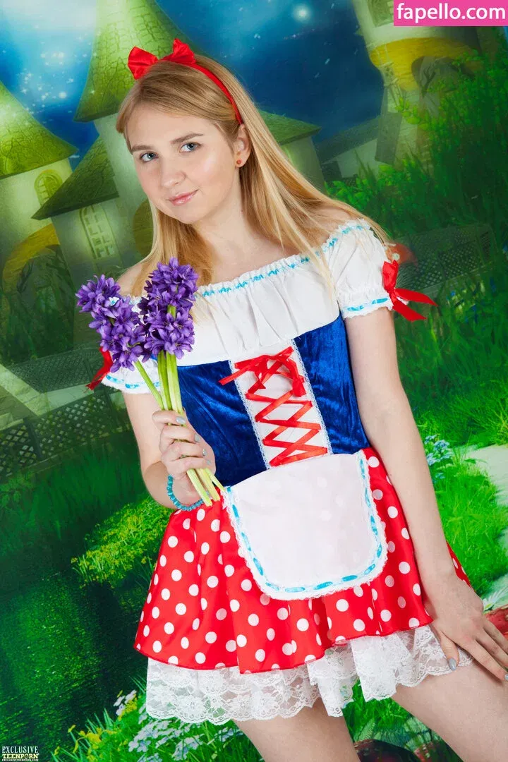 Nimfa Onlyfans Photo Gallery 