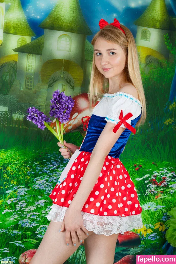 Nimfa Onlyfans Photo Gallery 