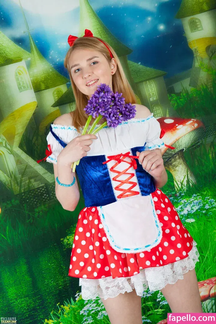 Nimfa Onlyfans Photo Gallery 