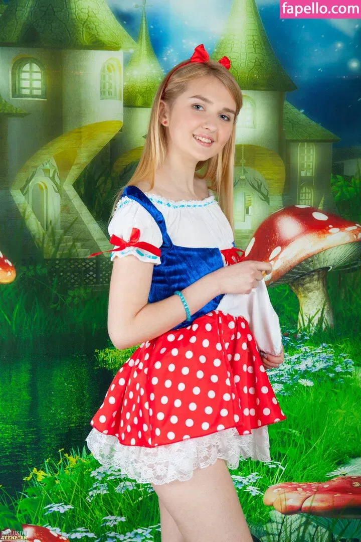 Nimfa Onlyfans Photo Gallery 