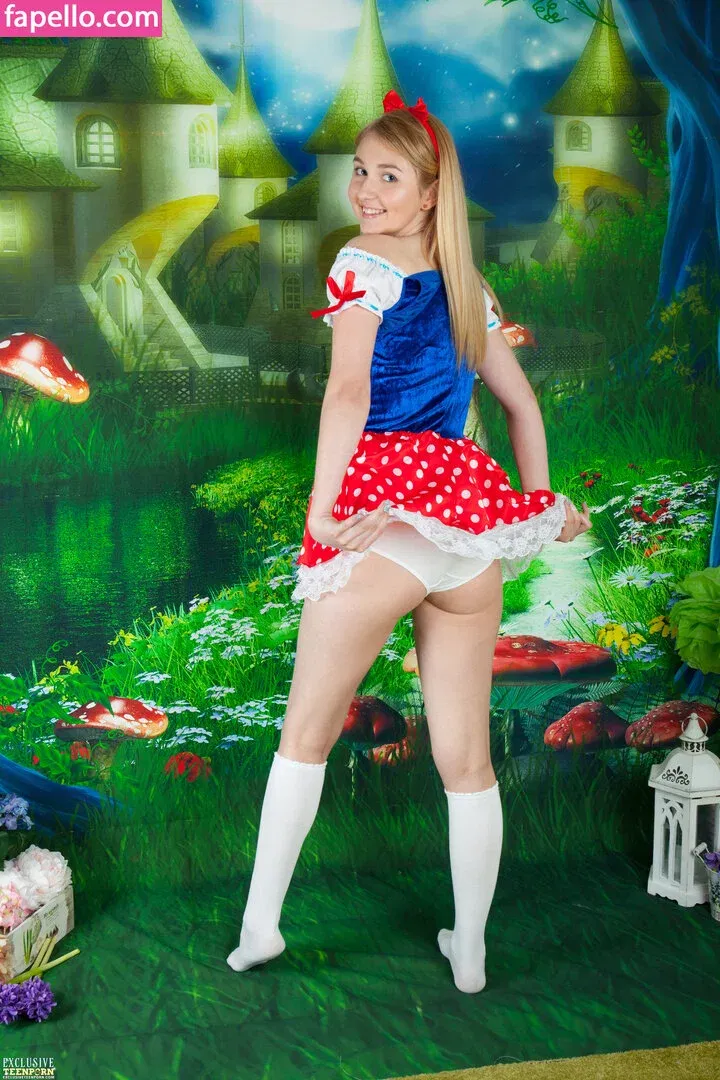 Nimfa Onlyfans Photo Gallery 