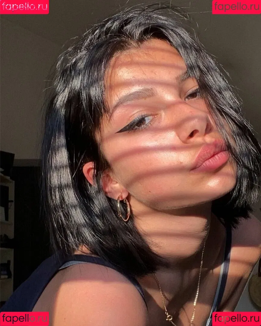 Emmy Tifrit Onlyfans Photo Gallery 