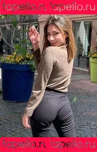 Emmy Tifrit Onlyfans Photo Gallery 