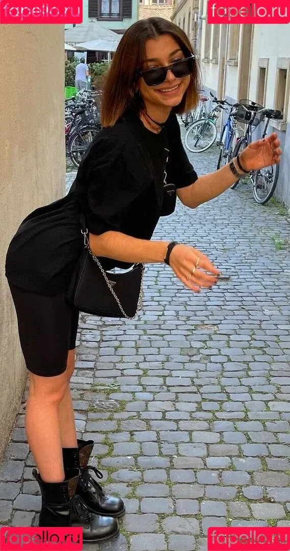 Emmy Tifrit Onlyfans Photo Gallery 