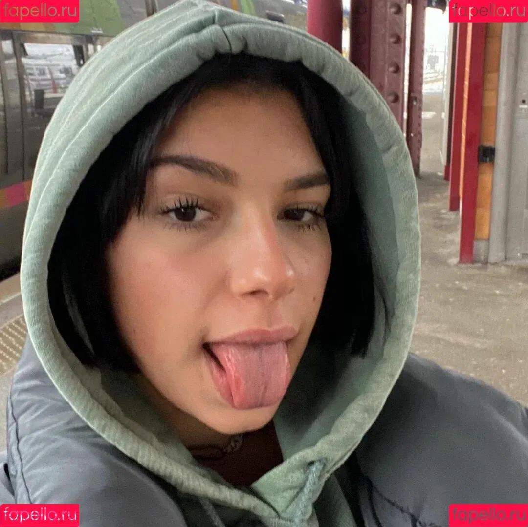 Emmy Tifrit Onlyfans Photo Gallery 