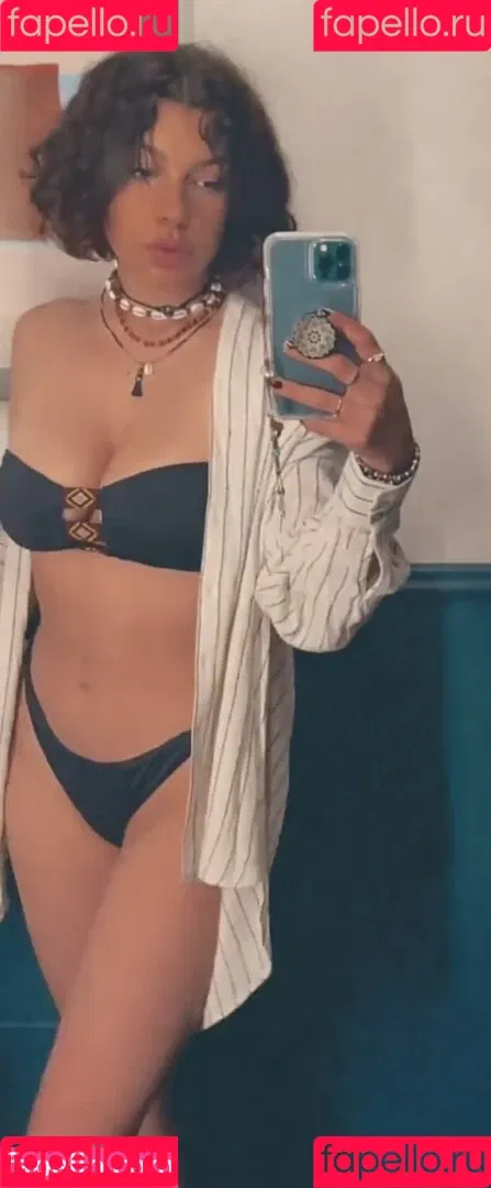 Emmy Tifrit Onlyfans Photo Gallery 
