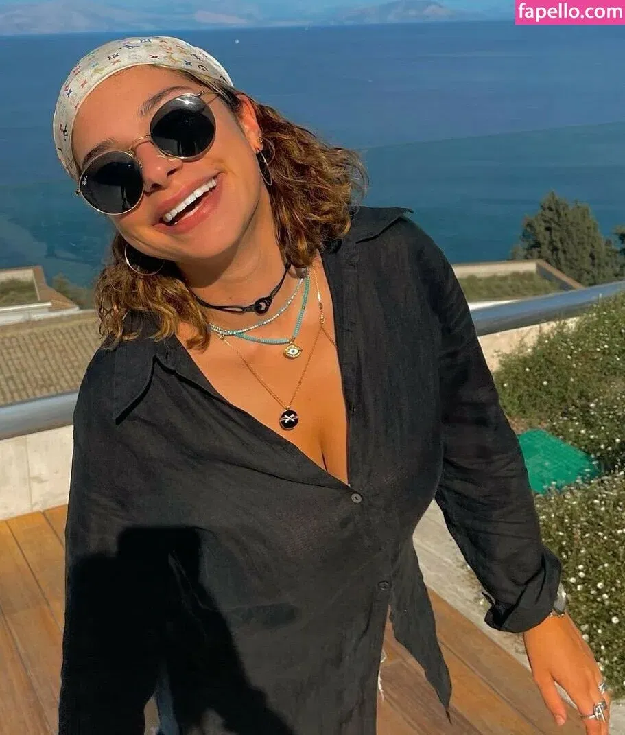 Emmy Tifrit Onlyfans Photo Gallery 