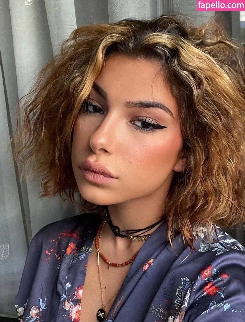 Emmy Tifrit Onlyfans Photo Gallery 