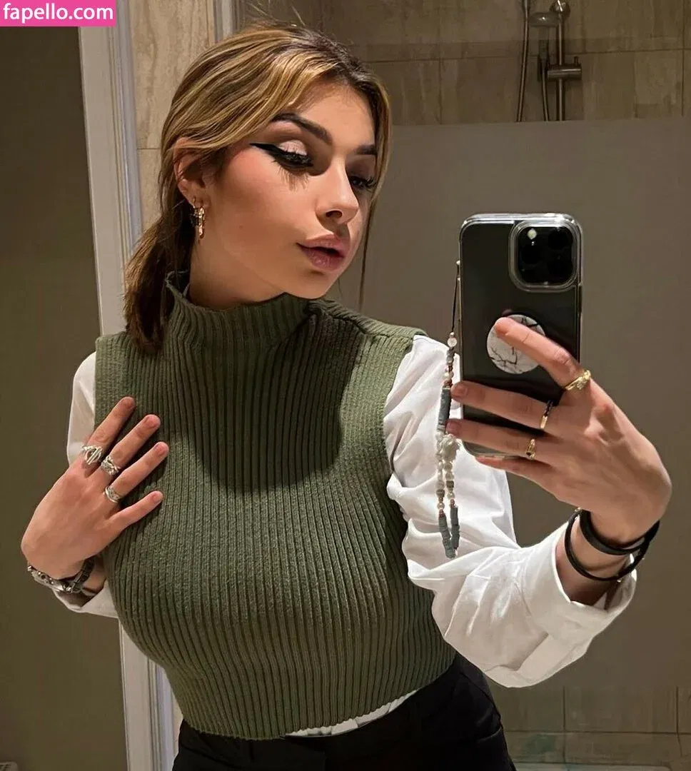 Emmy Tifrit Onlyfans Photo Gallery 