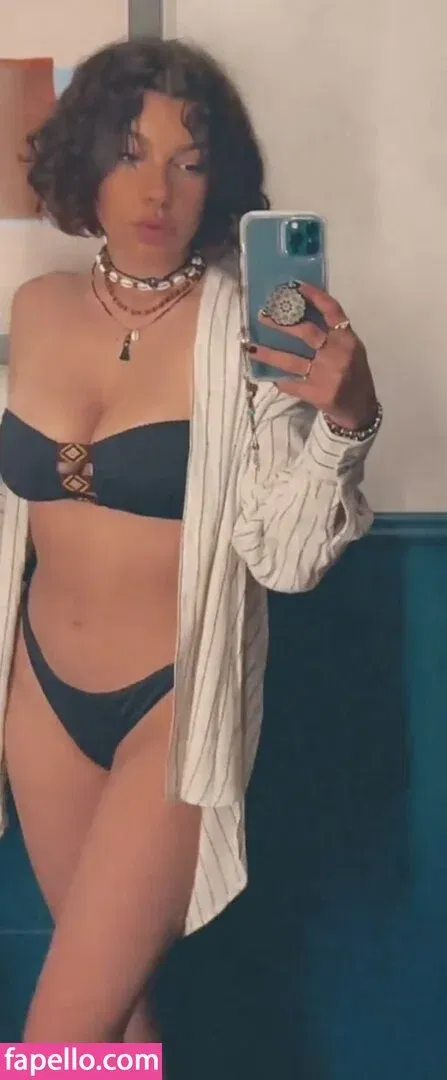 Emmy Tifrit Onlyfans Photo Gallery 