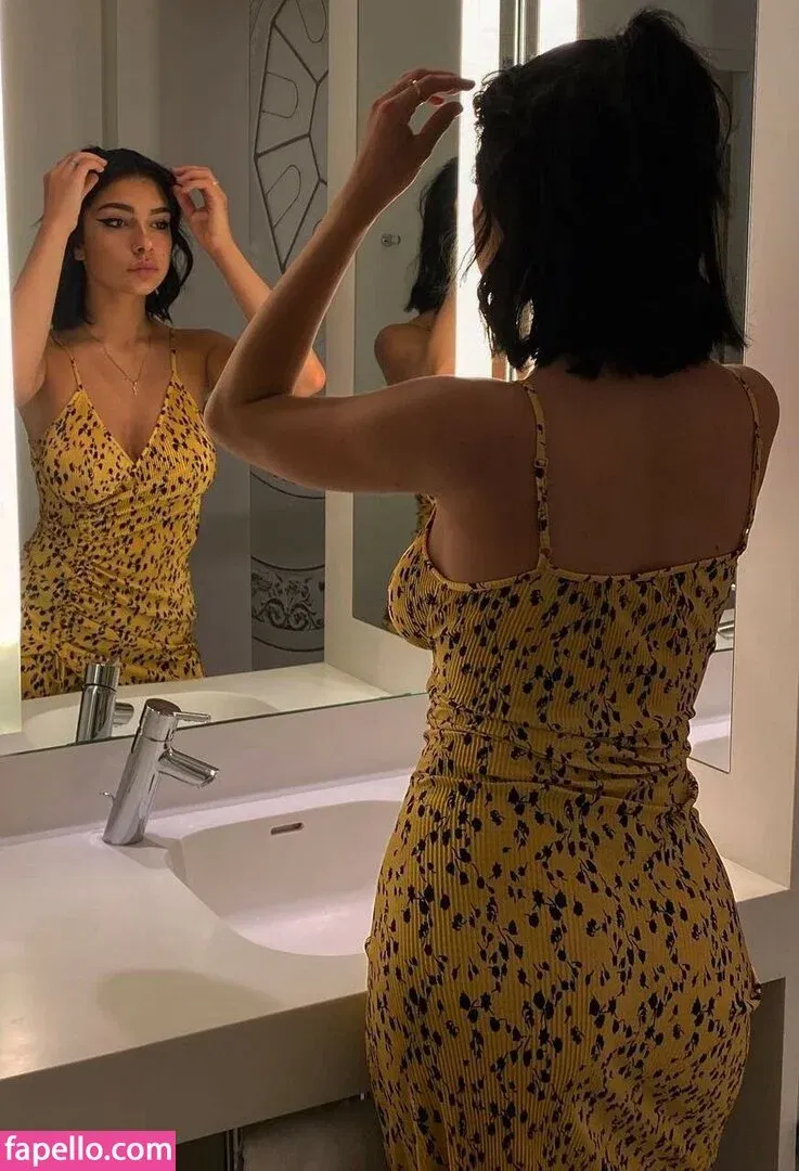 Emmy Tifrit Onlyfans Photo Gallery 