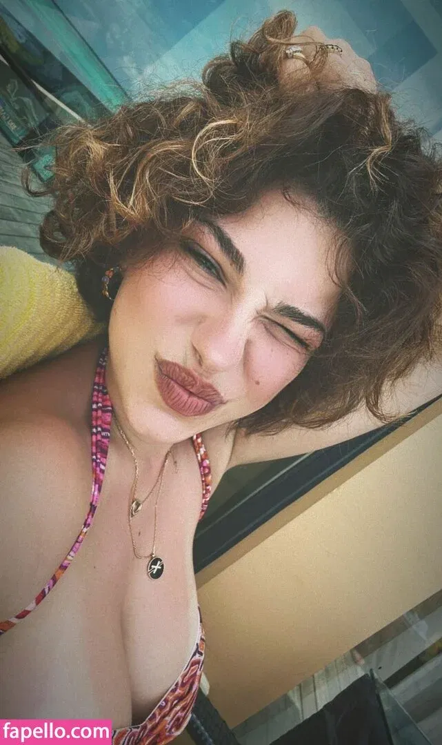 Emmy Tifrit Onlyfans Photo Gallery 