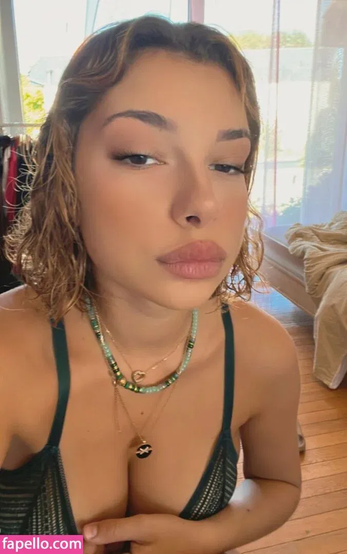 Emmy Tifrit Onlyfans Photo Gallery 