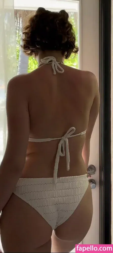 Emmy Tifrit Onlyfans Photo Gallery 