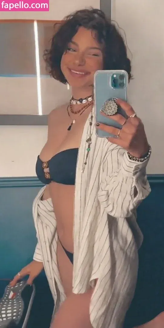 Emmy Tifrit Onlyfans Photo Gallery 