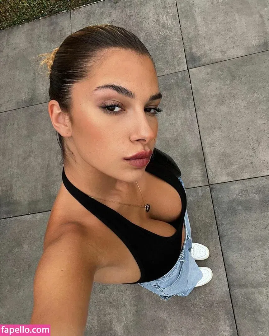 Emmy Tifrit Onlyfans Photo Gallery 