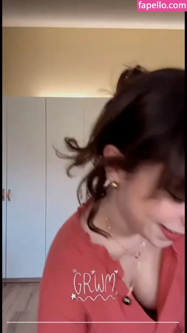 Emmy Tifrit Onlyfans Photo Gallery 