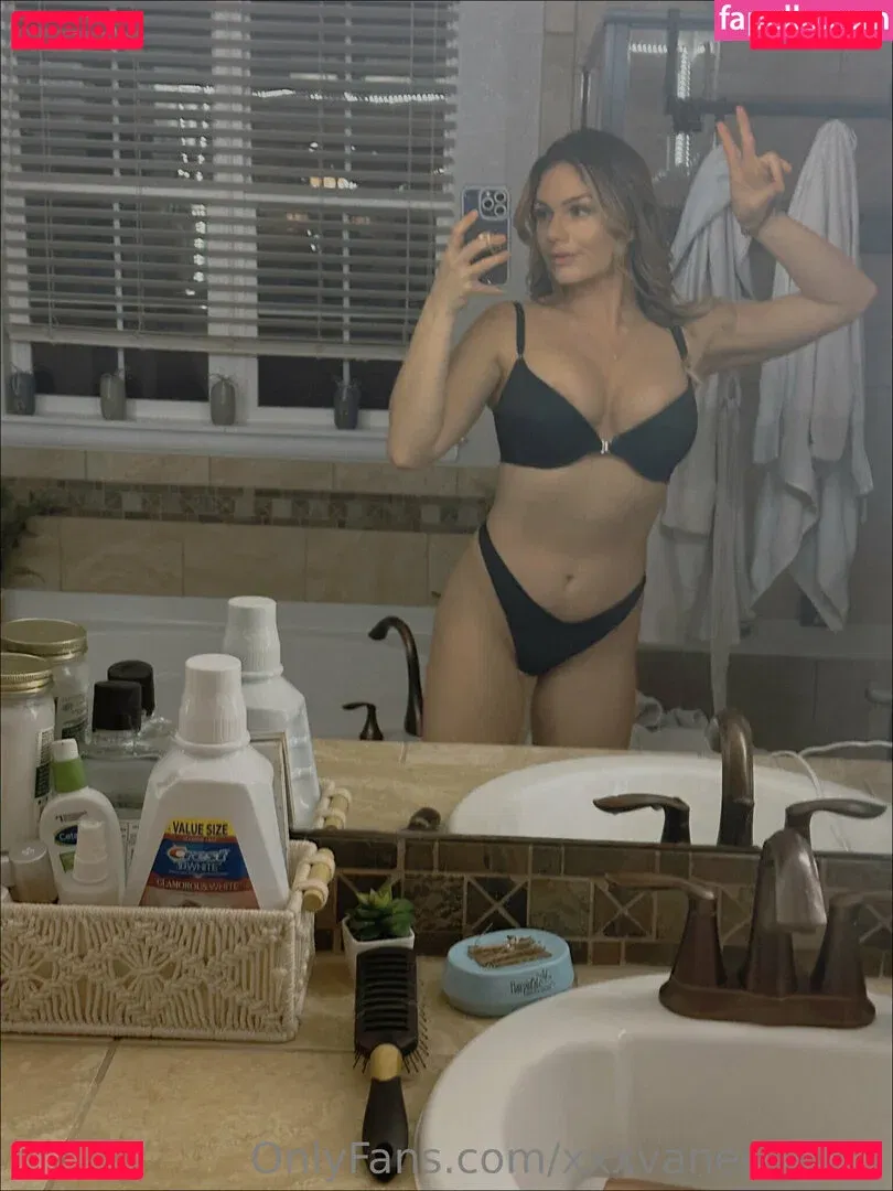 Xxxvanessaxxx Onlyfans Photo Gallery 