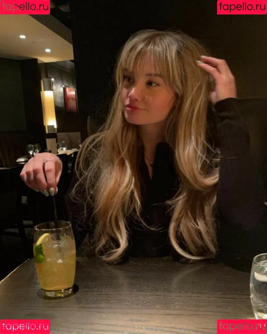 CyberAlina Onlyfans Photo Gallery 