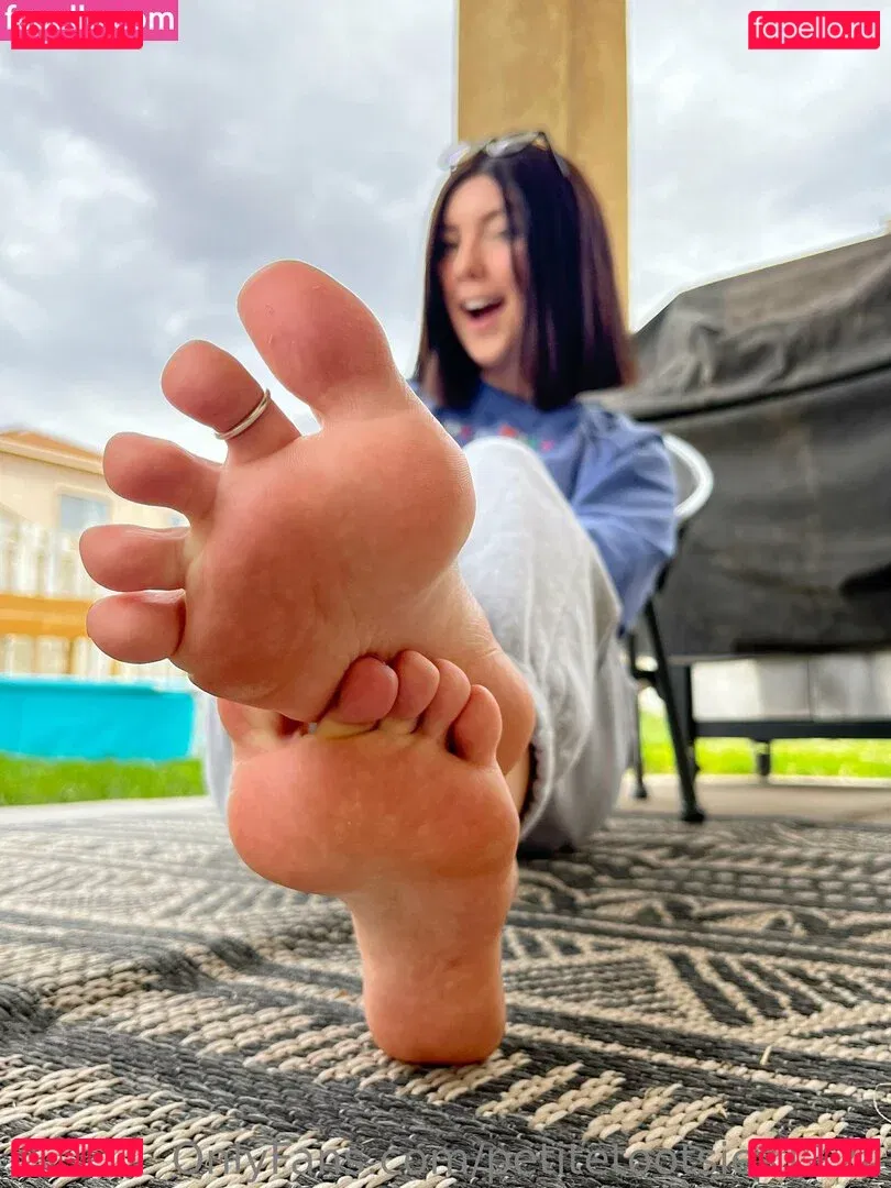 PenelopeTootsies Onlyfans Photo Gallery 