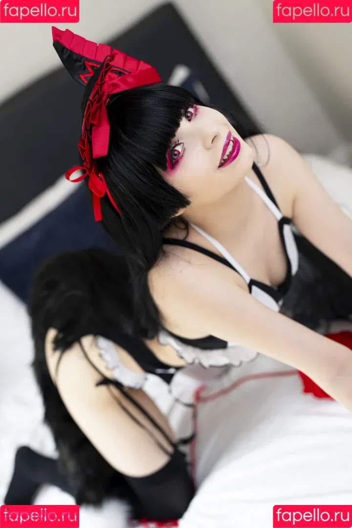 Akariia Cosplay Onlyfans Photo Gallery 