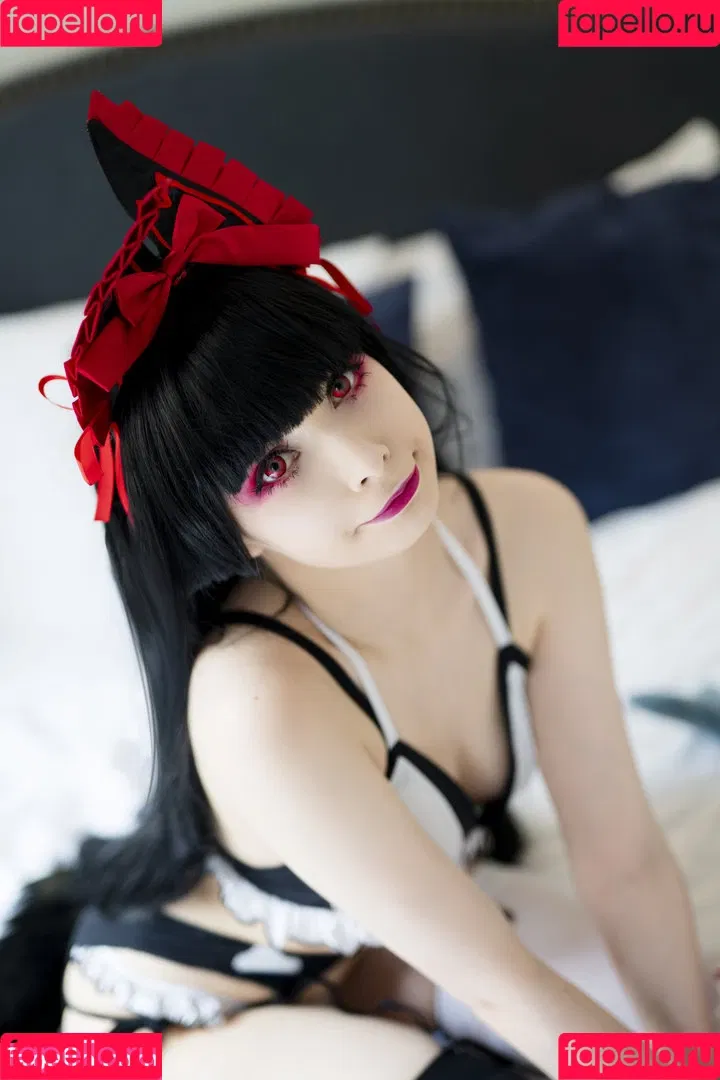 Akariia Cosplay Onlyfans Photo Gallery 