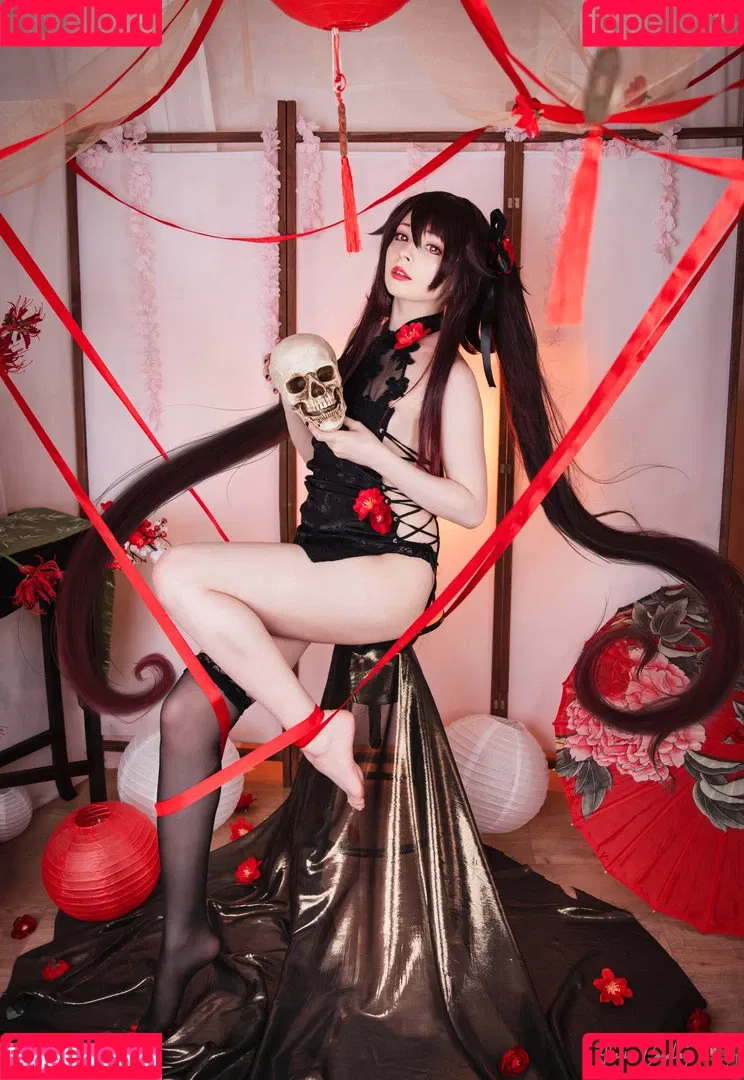 Akariia Cosplay Onlyfans Photo Gallery 