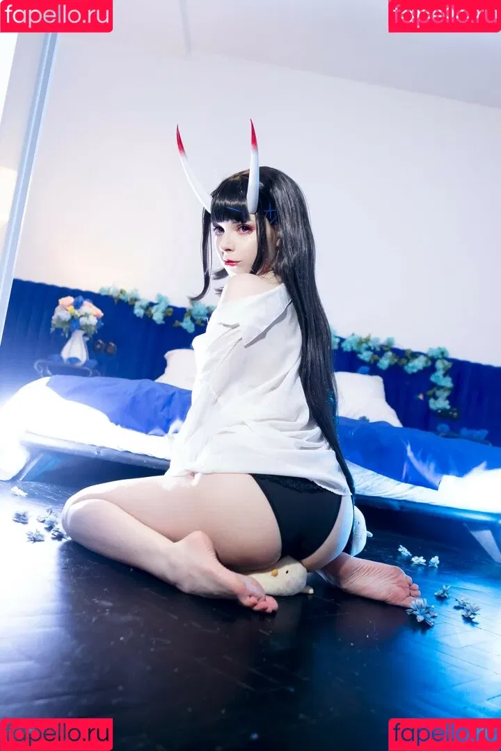Akariia Cosplay Onlyfans Photo Gallery 