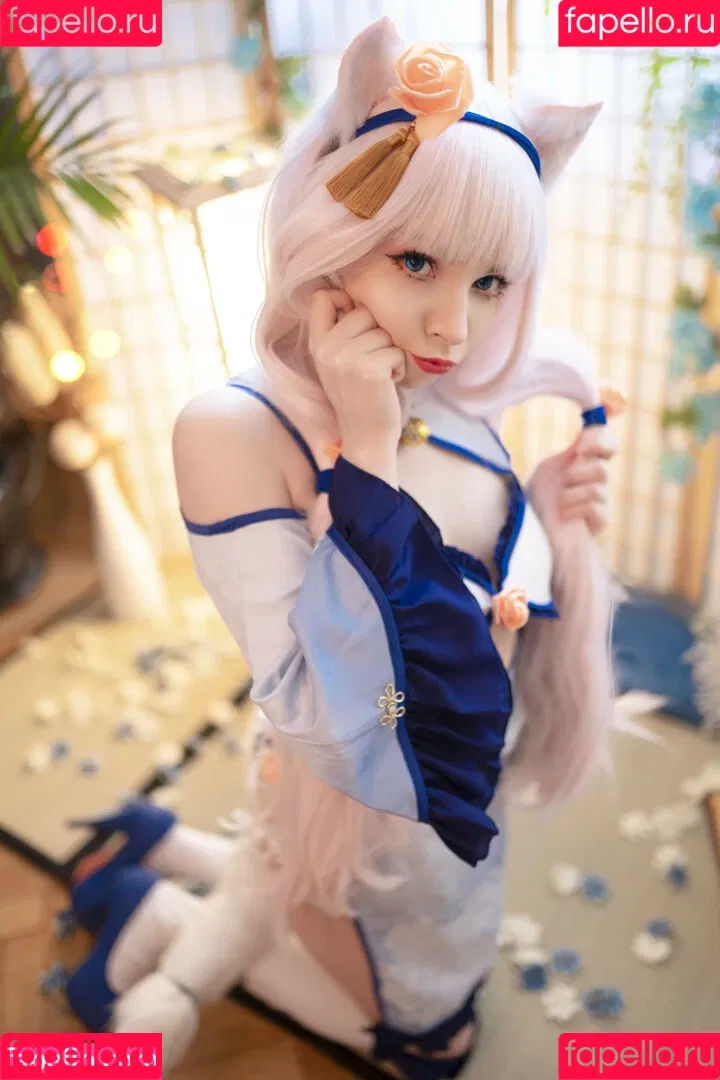 Akariia Cosplay Onlyfans Photo Gallery 