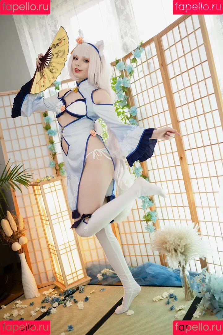 Akariia Cosplay Onlyfans Photo Gallery 