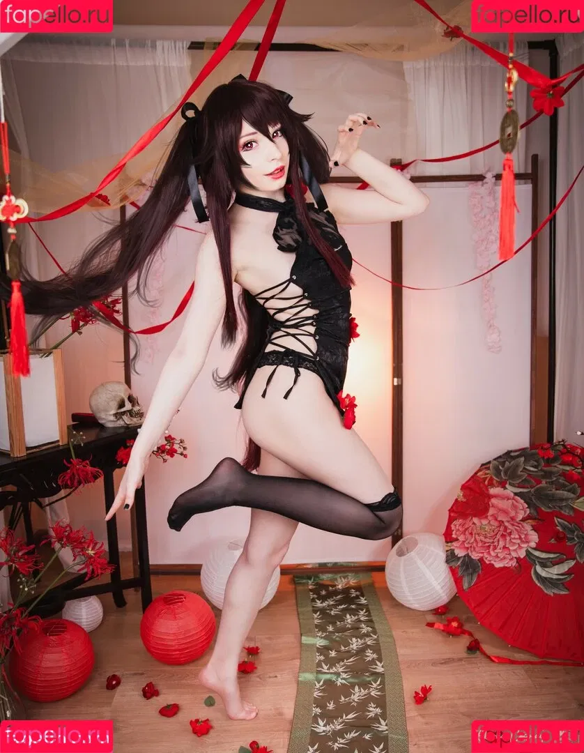Akariia Cosplay Onlyfans Photo Gallery 