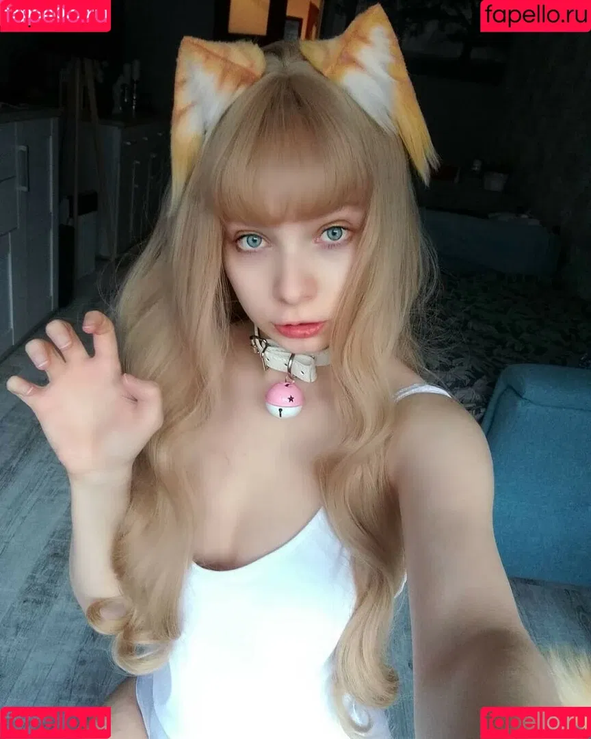 Akariia Cosplay Onlyfans Photo Gallery 