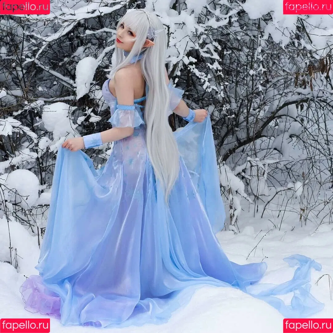 Akariia Cosplay Onlyfans Photo Gallery 