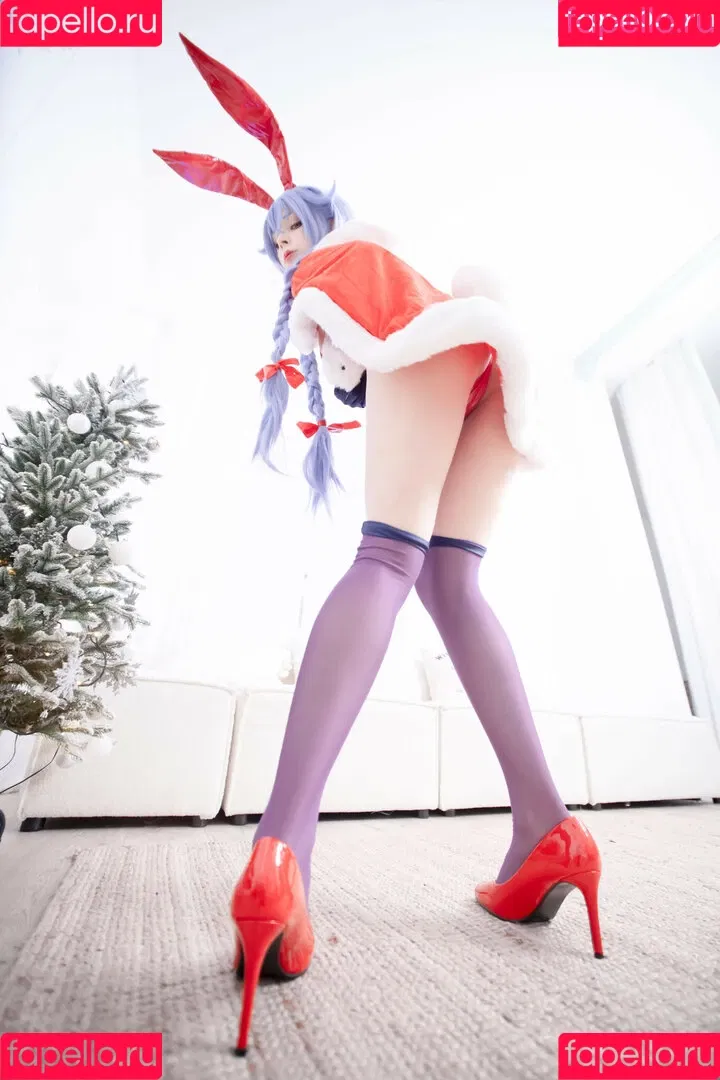 Akariia Cosplay Onlyfans Photo Gallery 