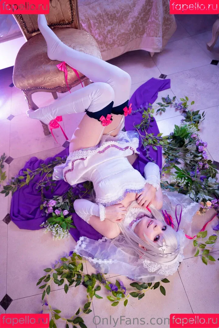 Akariia Cosplay Onlyfans Photo Gallery 