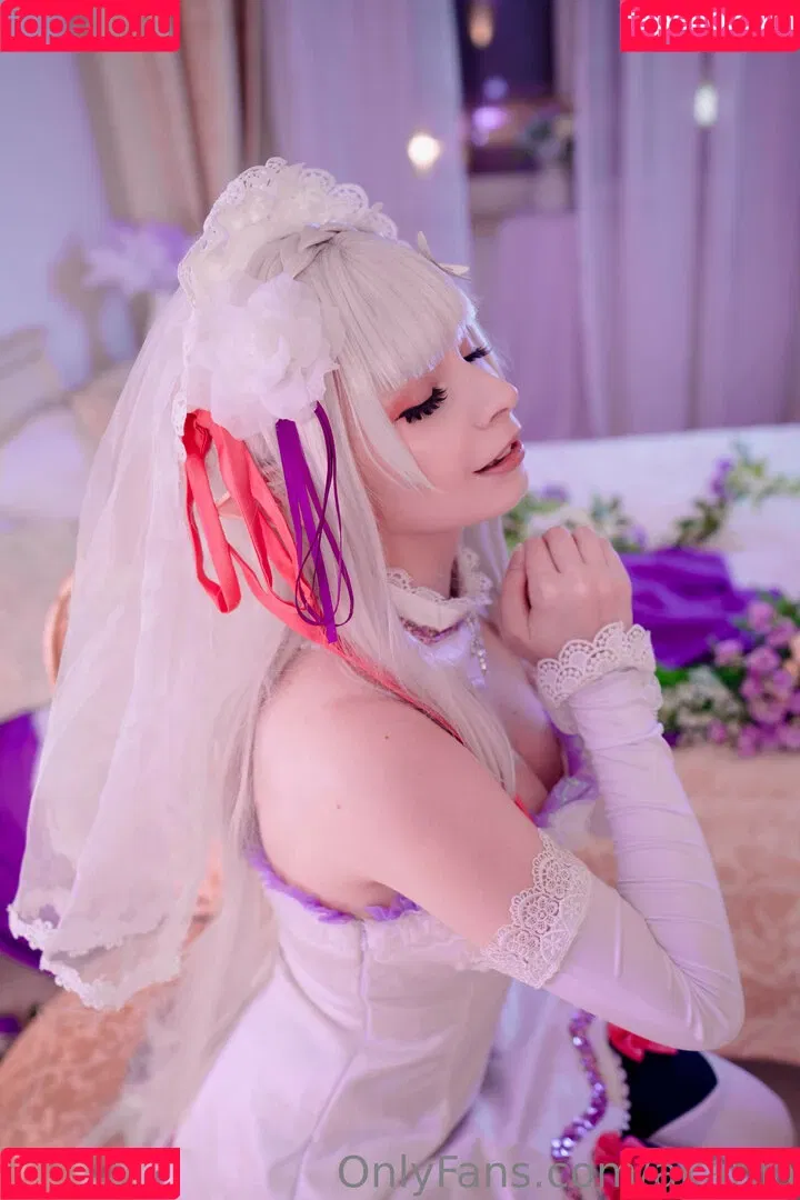 Akariia Cosplay Onlyfans Photo Gallery 