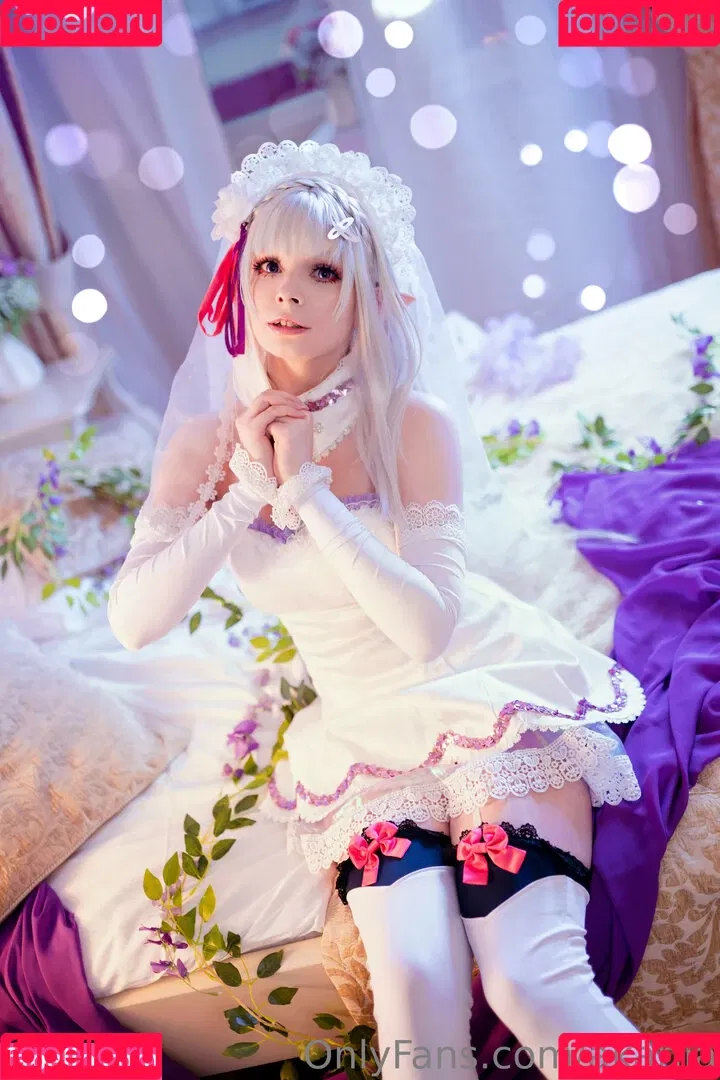 Akariia Cosplay Onlyfans Photo Gallery 