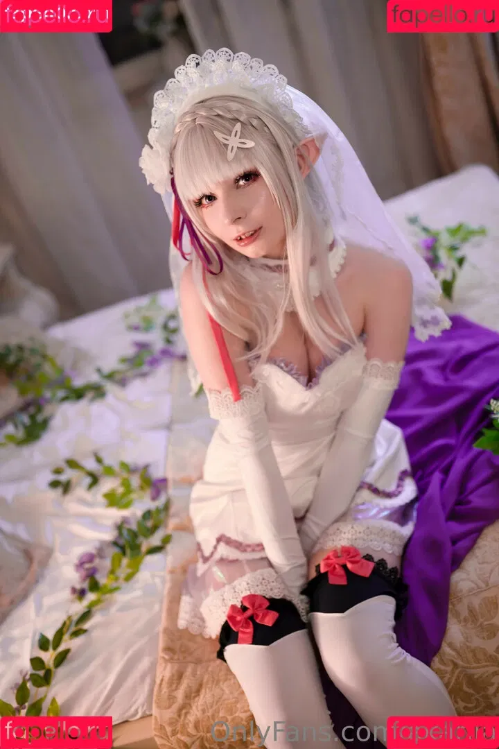Akariia Cosplay Onlyfans Photo Gallery 