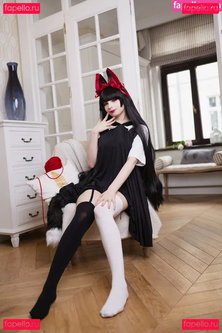 Akariia Cosplay Onlyfans Photo Gallery 