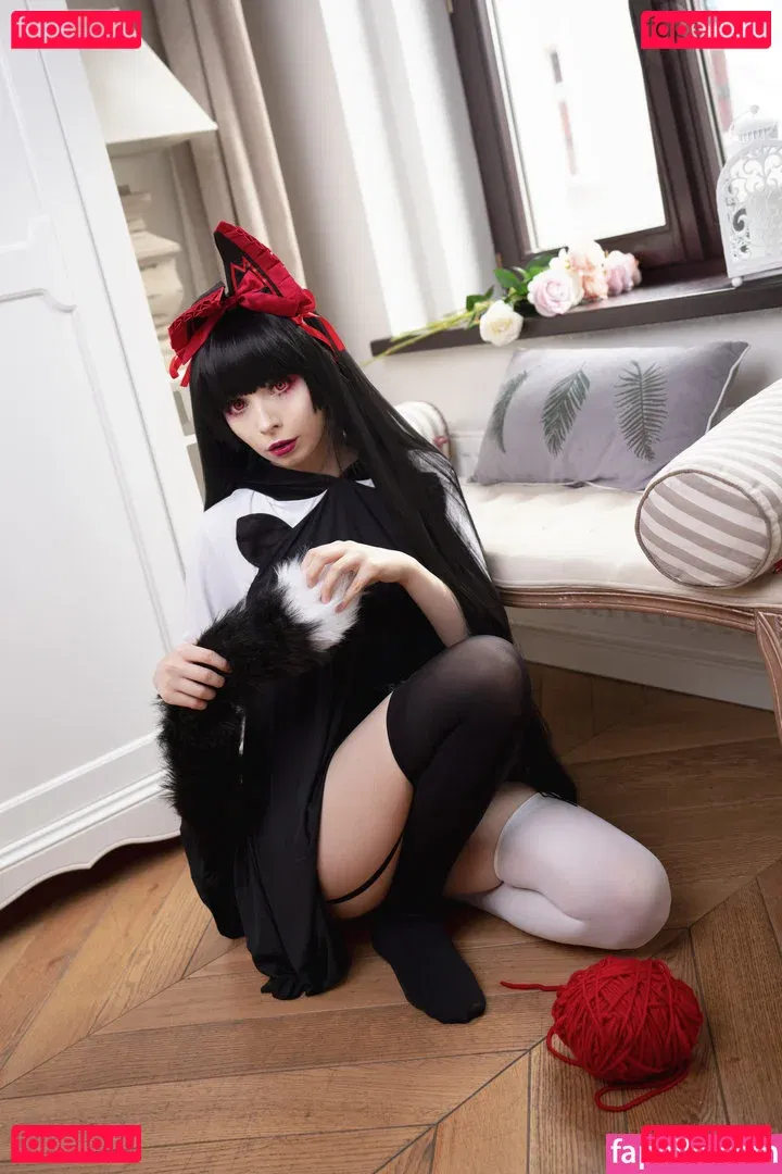 Akariia Cosplay Onlyfans Photo Gallery 