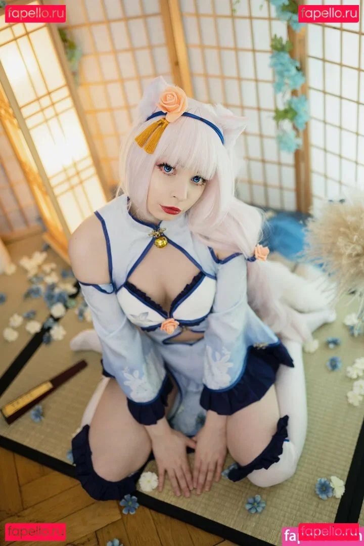 Akariia Cosplay Onlyfans Photo Gallery 