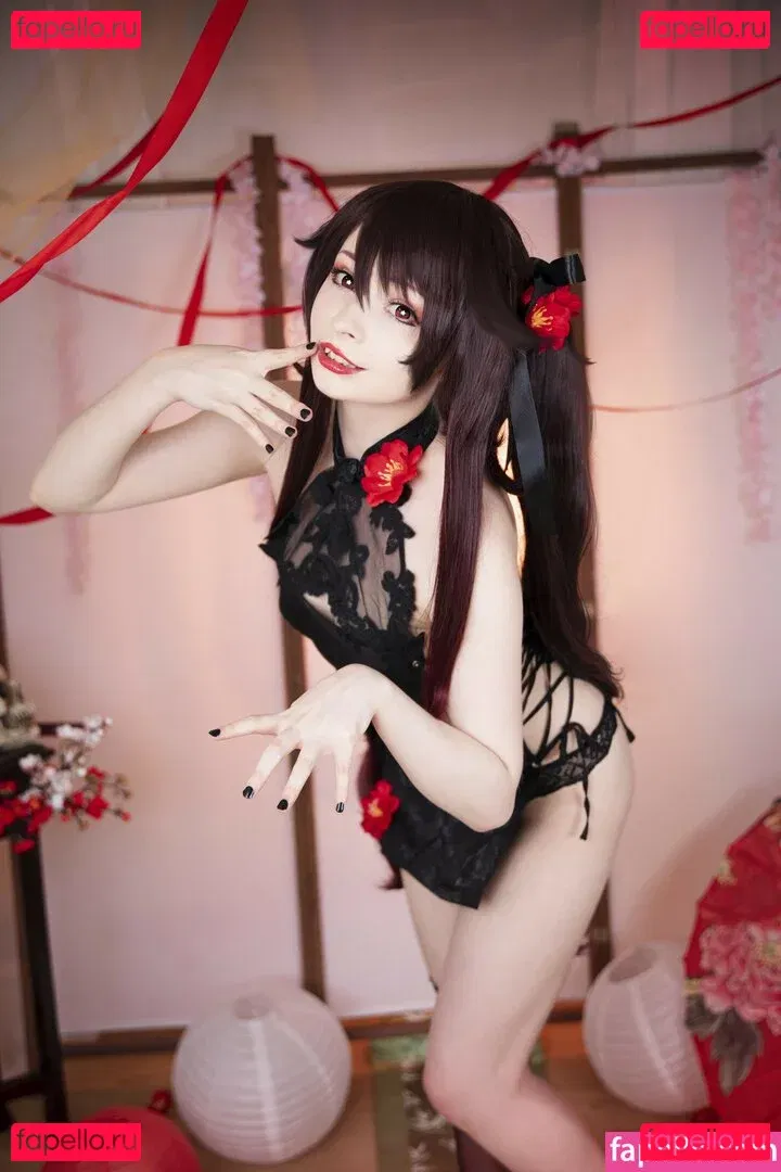 Akariia Cosplay Onlyfans Photo Gallery 