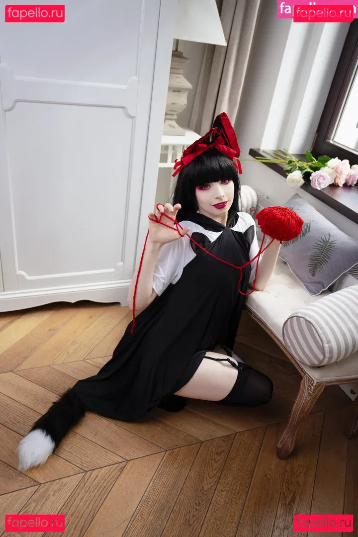 Akariia Cosplay Onlyfans Photo Gallery 